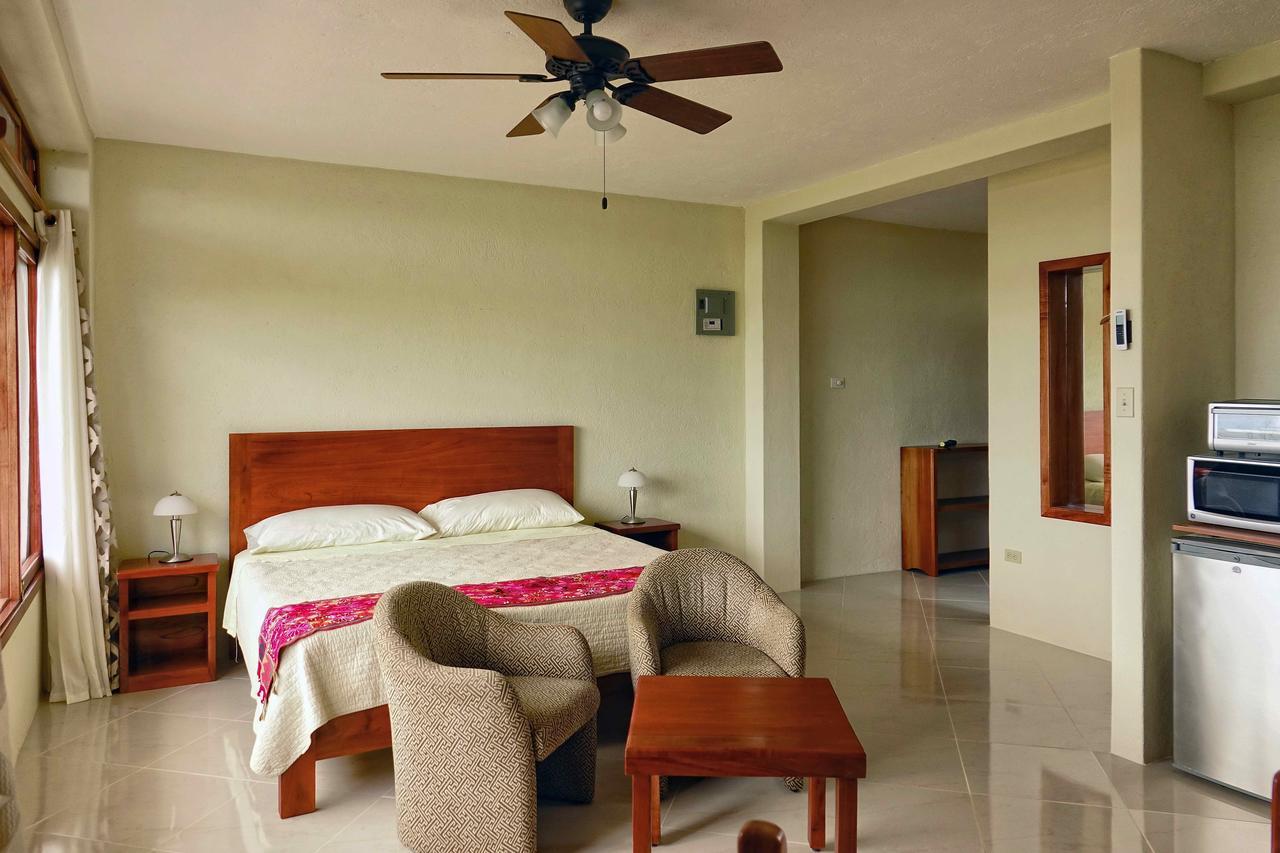 The Galeodan Suites Пуерто Бакерисо Морено Екстериор снимка